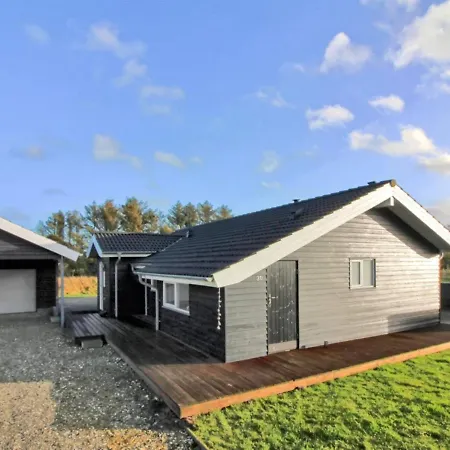Oskarvine - 900m From The Sea In Nw Jutland By Interhome Holiday home Lokken