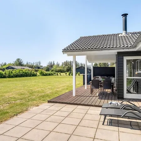 Oskarvine - 900m From The Sea In Nw Jutland By Interhome Holiday home Lokken